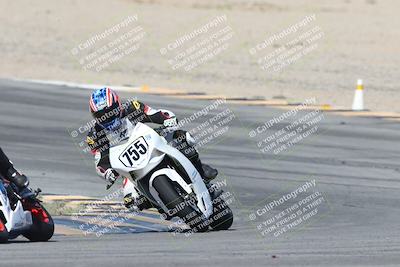 media/Oct-05-2025-CVMA (Sun) [[beeef4f201]]/Race 10-Formula Lightweight Twins Shootout/